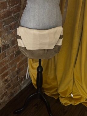 MARC JACOBS  HOBO CROSSBODY BAG